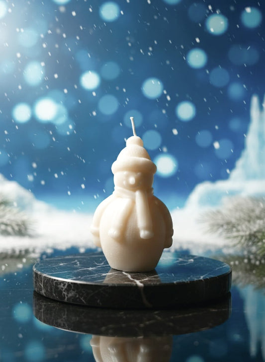 Sneeuwpop in Rustieke Stijl – Een Subtiele Winterdecoratie