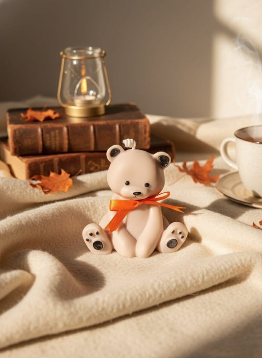 Beige Beer met Strik – Charmante Decoratie met Karakter